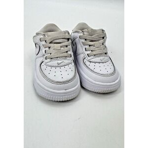 Nike Air Force 1 Toddler Size 6C Triple White Low Tops Sneakers Lace Up Child